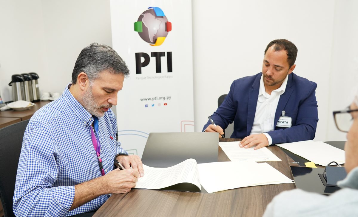 La FPTI y HELIOTEC firman acuerdos de cooperación