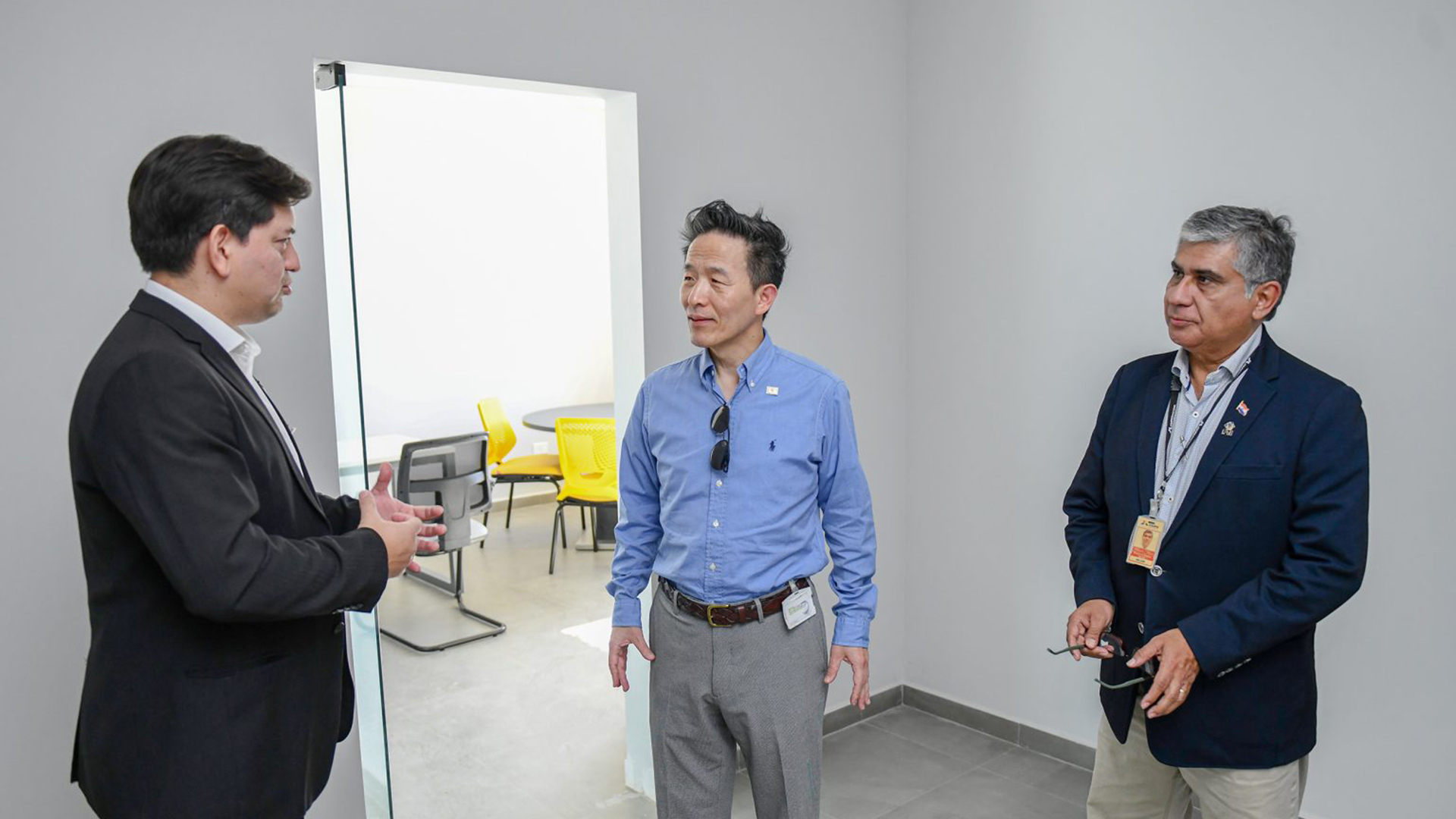 Embajador de Corea visitó el PTI – PY y futuro Centro Task automotriz