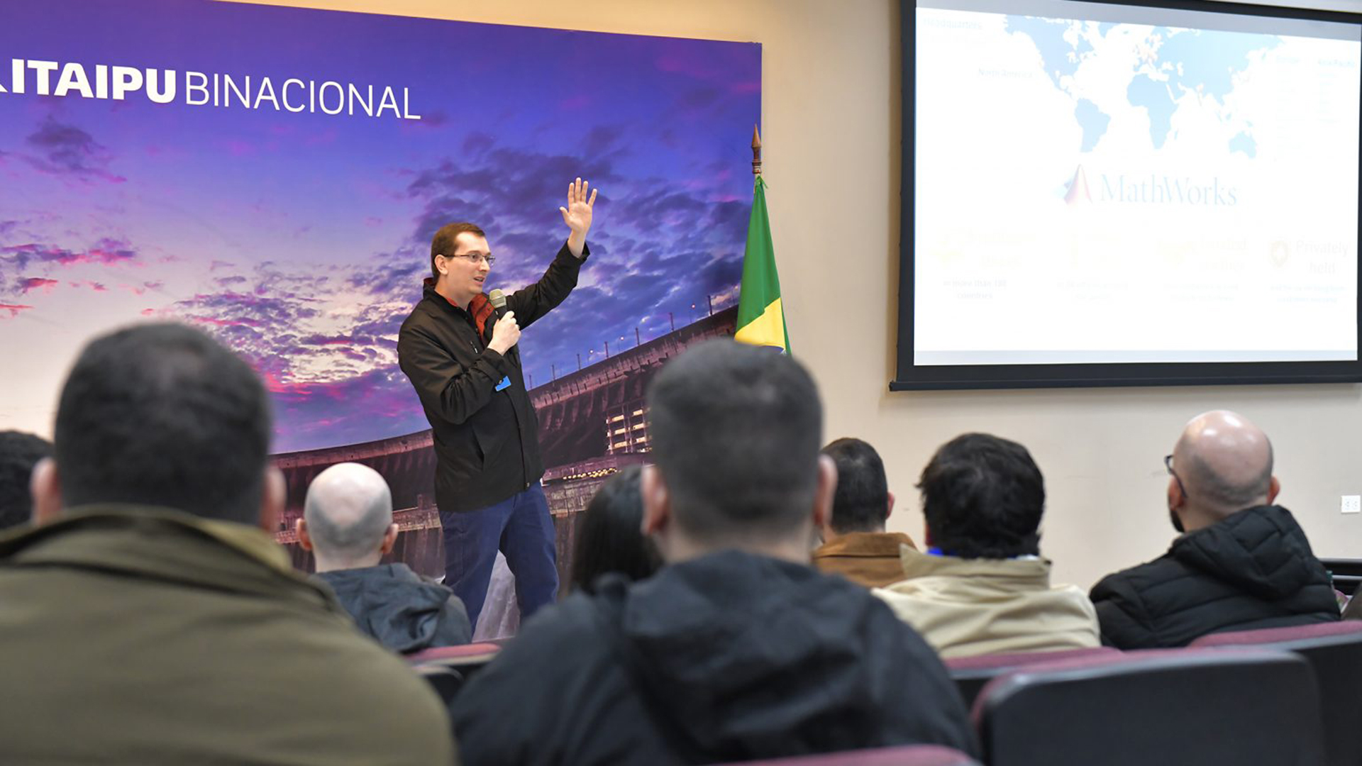 Representantes de Mathworks visitaron por primera vez el Paraguay y se reunieron con equipos de trabajo del PTI