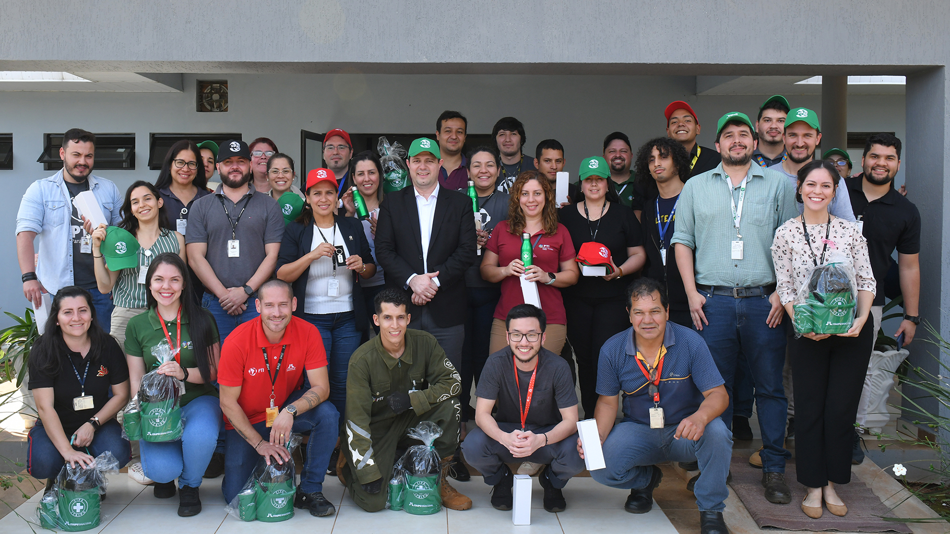 PTI PARAGUAY RECONOCE PARTICIPACIÓN DE COLABORADORES EN SIPAT 2023