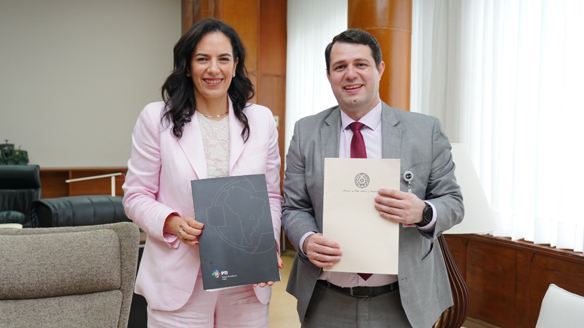 EL PTI PARAGUAY Y EL MOPC BUSCAN APLICAR NUEVAS TECNOLOGÍAS E INNOVACIÓN A LAS OBRAS PÚBLICAS