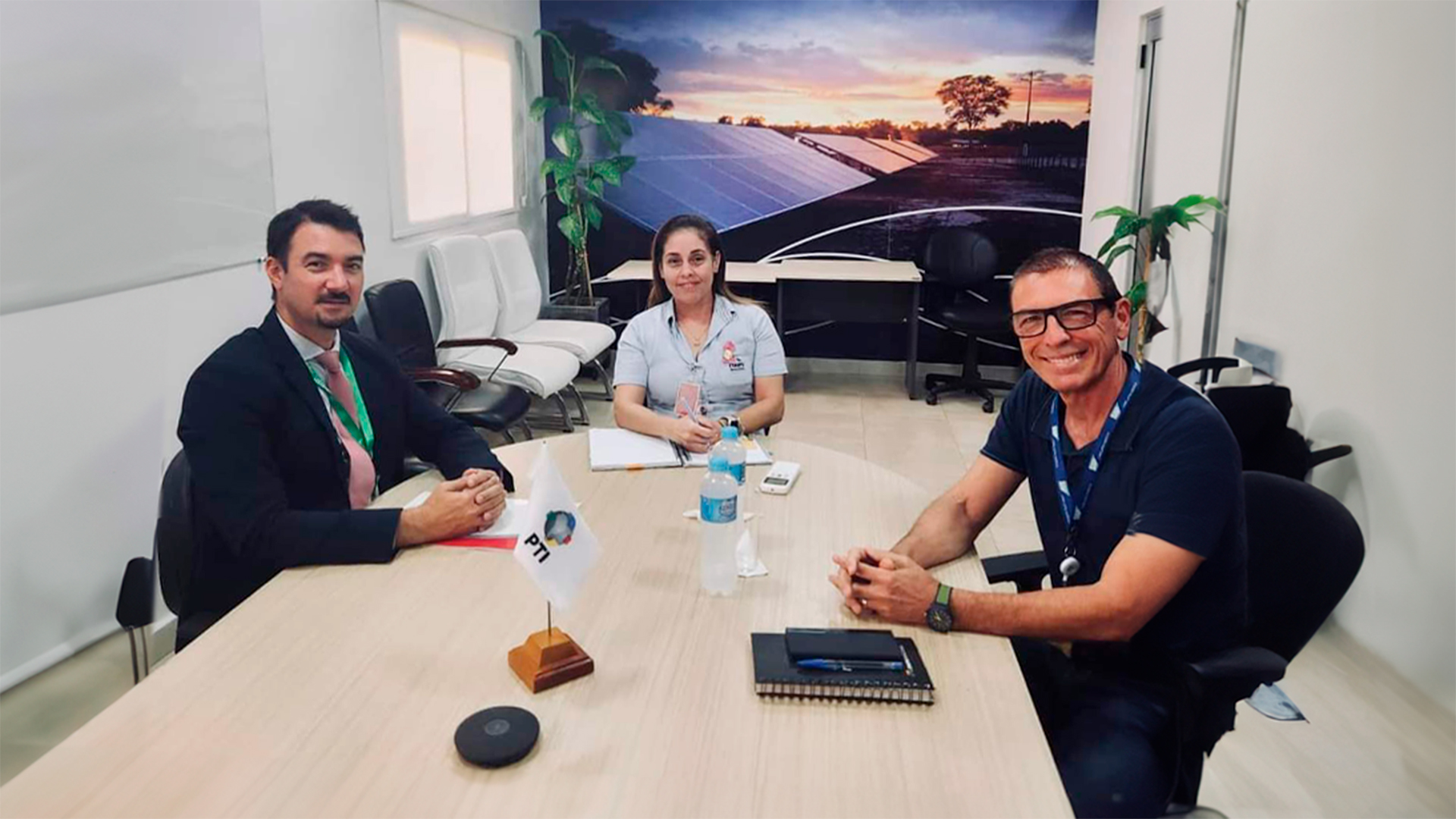 DIRECCIÓN NACIONAL DE MIGRACIONES Y PARQUE TECNOLÓGICO ITAIPU PARAGUAY PLANIFICAN ACCIONES APUNTANDO A TECNOLOGÍAS SOSTENIBLES