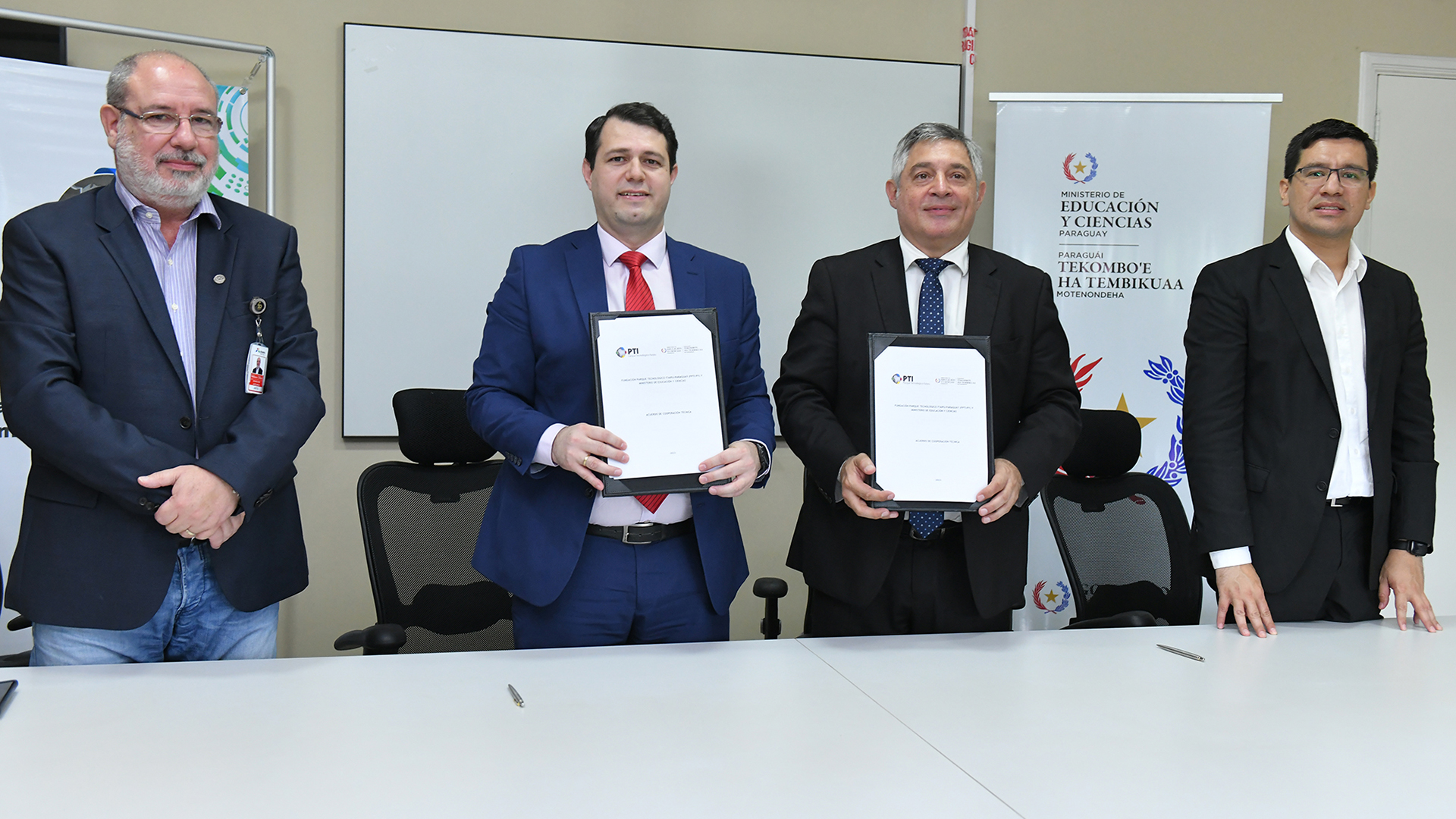 PTI PARAGUAY MODERNIZARÁ LABORATORIOS DE INSTITUCIONES EDUCATIVAS VÍA CONVENIO CON EL MEC
