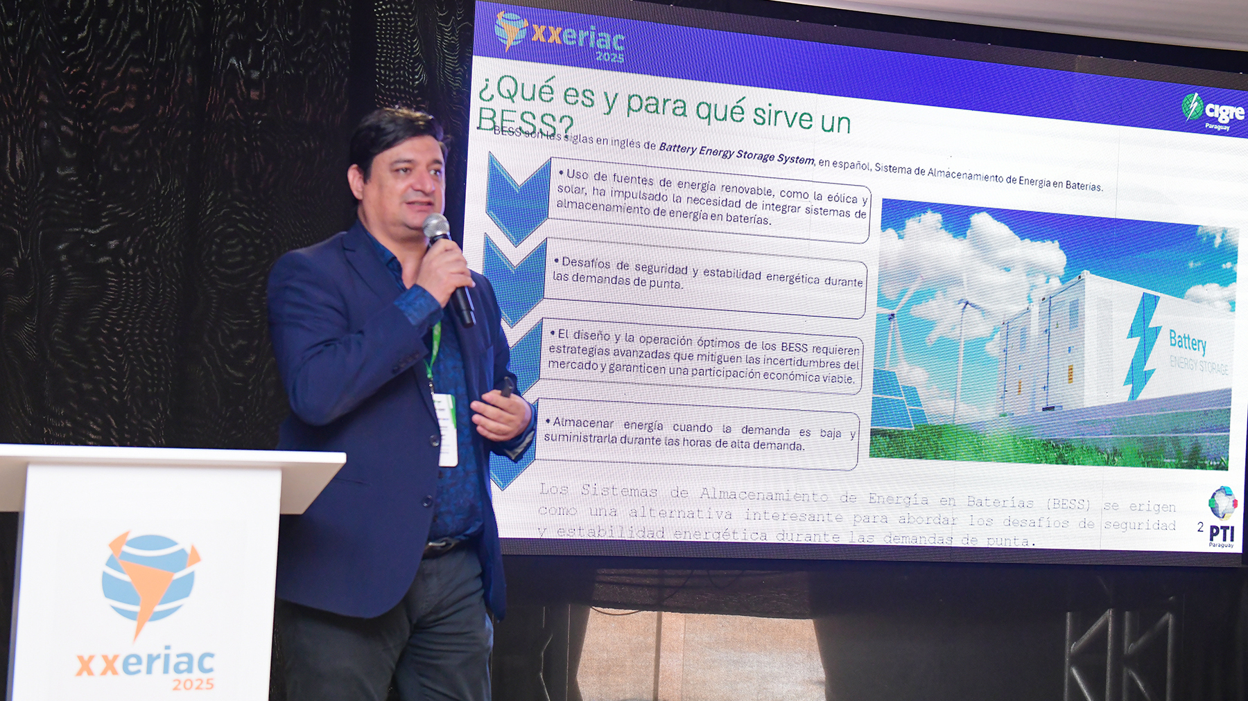 Reconocen a ingeniero del PTI Paraguay por destacado aporte técnico en evento cumbre del sector eléctrico