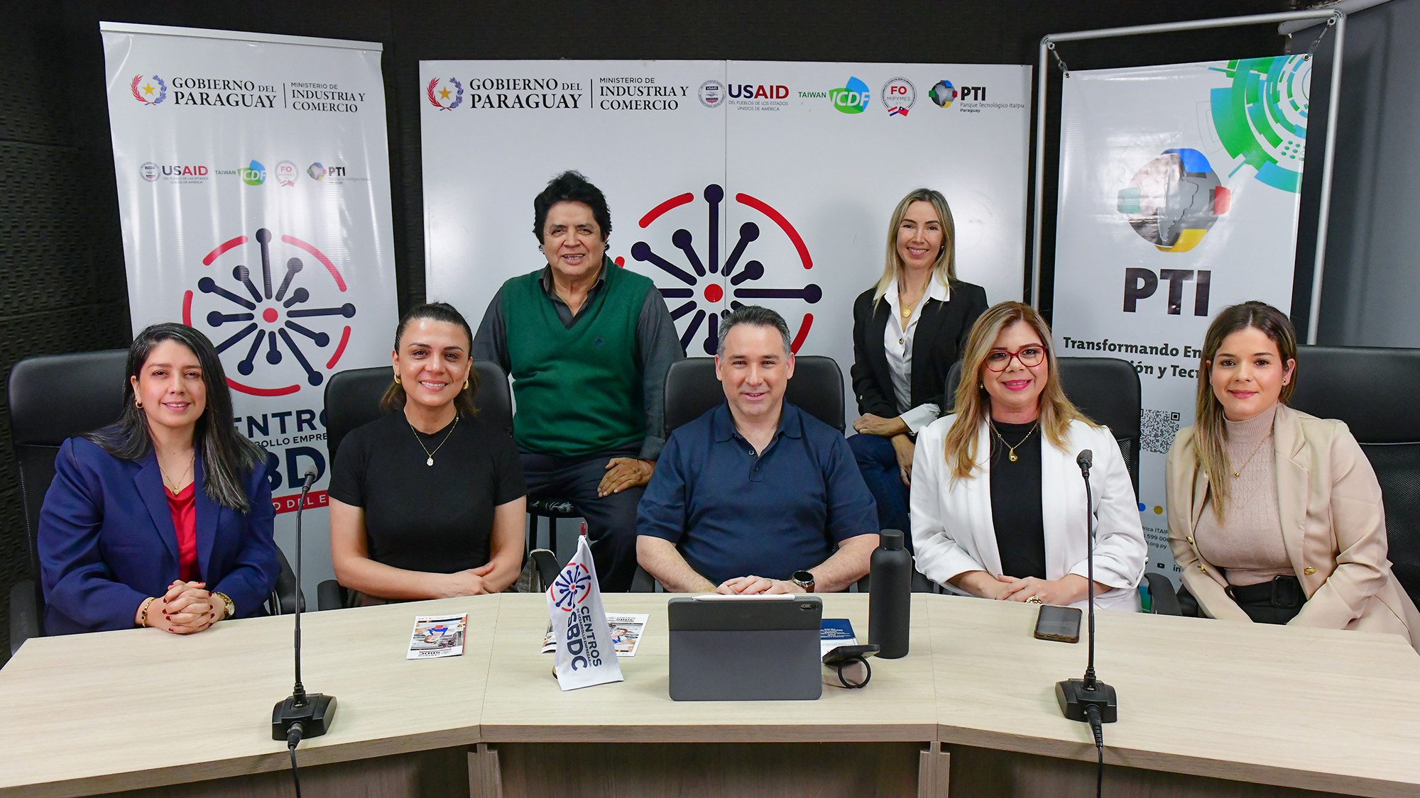 Casos de éxito del Centro SBDC Ciudad del Este son protagonistas en el podcast “MYPIMES Sin Límites”