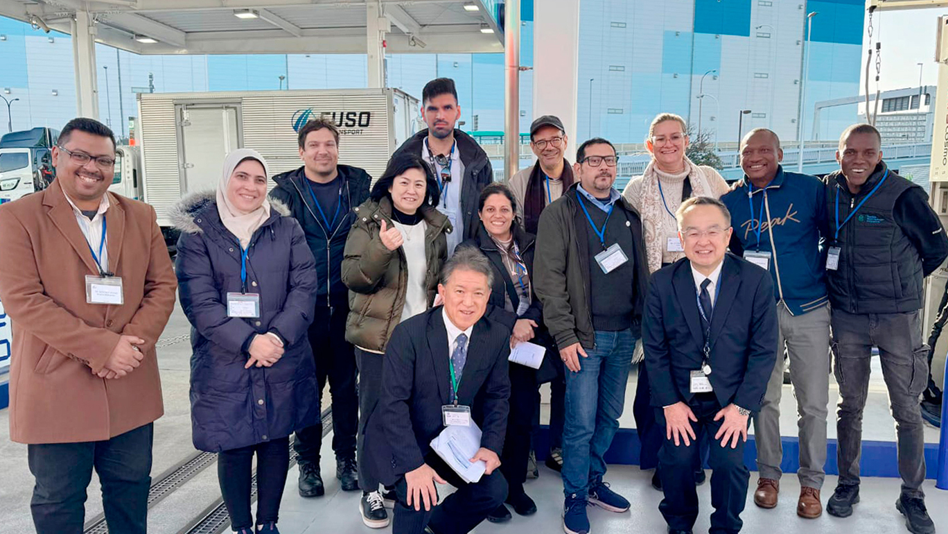 Investigadores del PTI Paraguay participan en programa internacional sobre hidrógeno en Japón